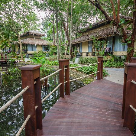 Centara Koh Chang Tropicana Resort Extérieur photo
